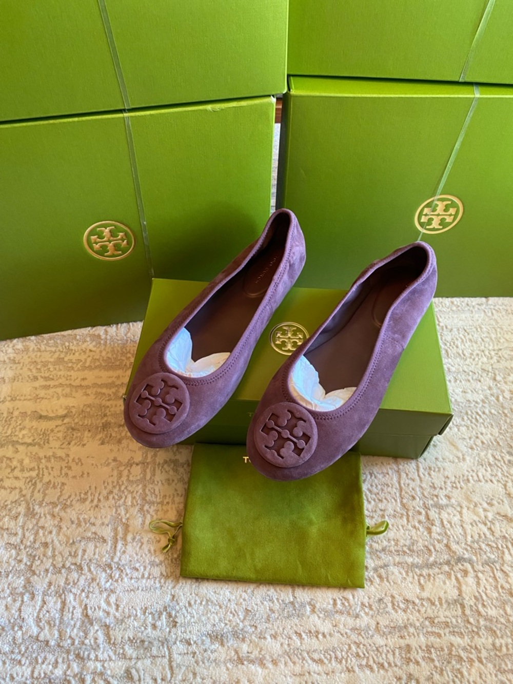 Tory Burch Mauve Suede Logo Ballet Flats - Picture 3 of 10